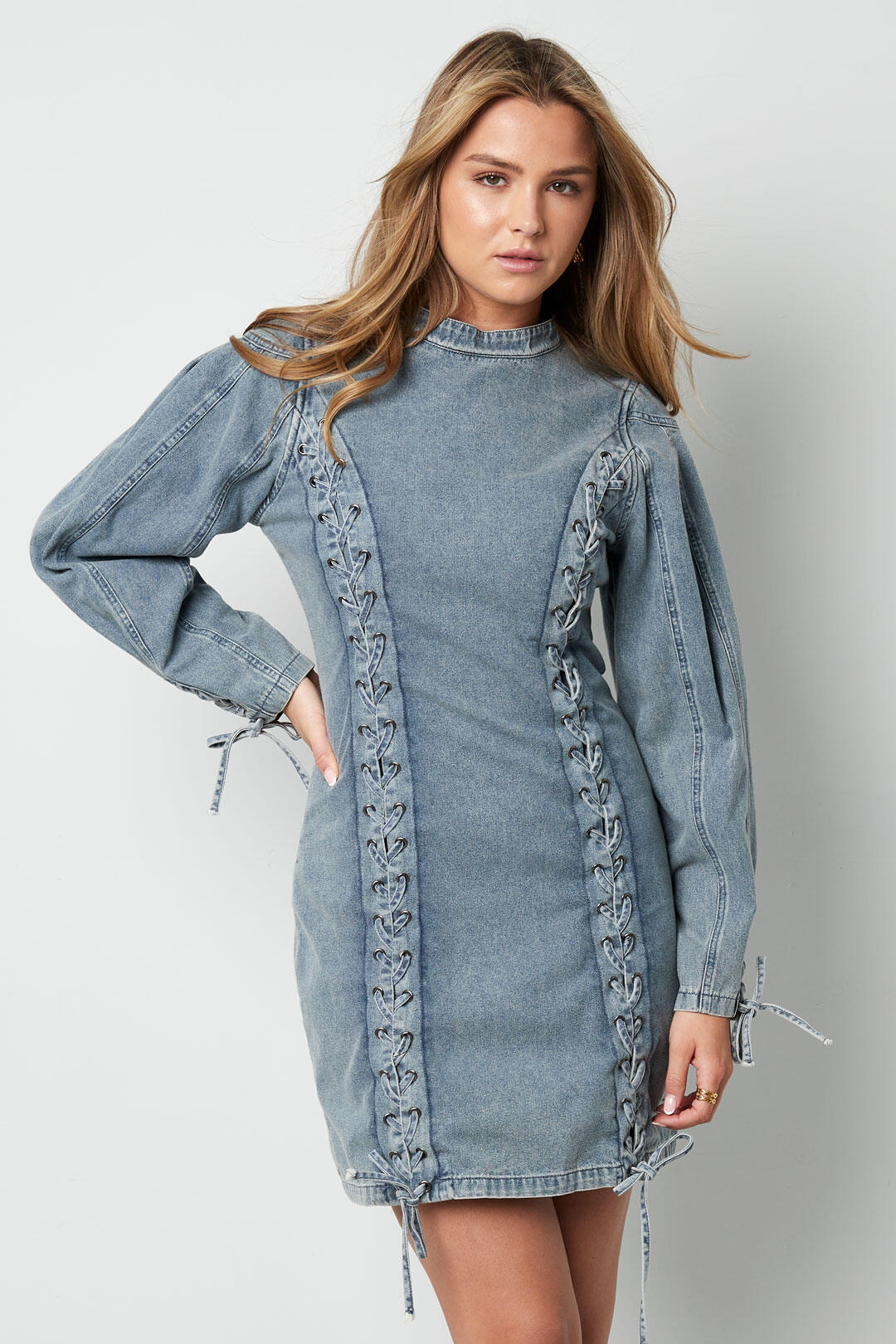 Denim Jurk: De Comeback van een Klassieker