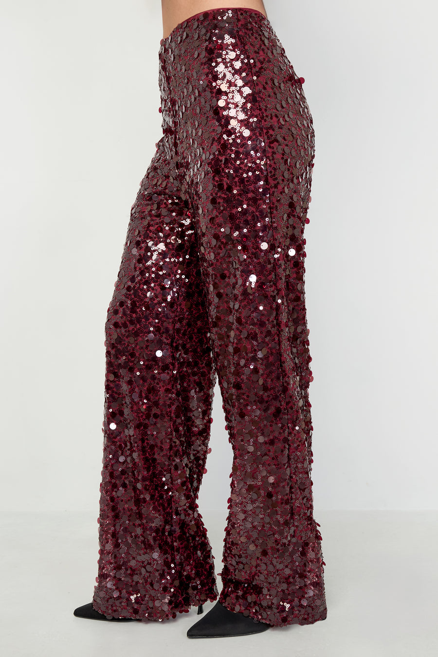 Elegant Straight Pants for All Fits
