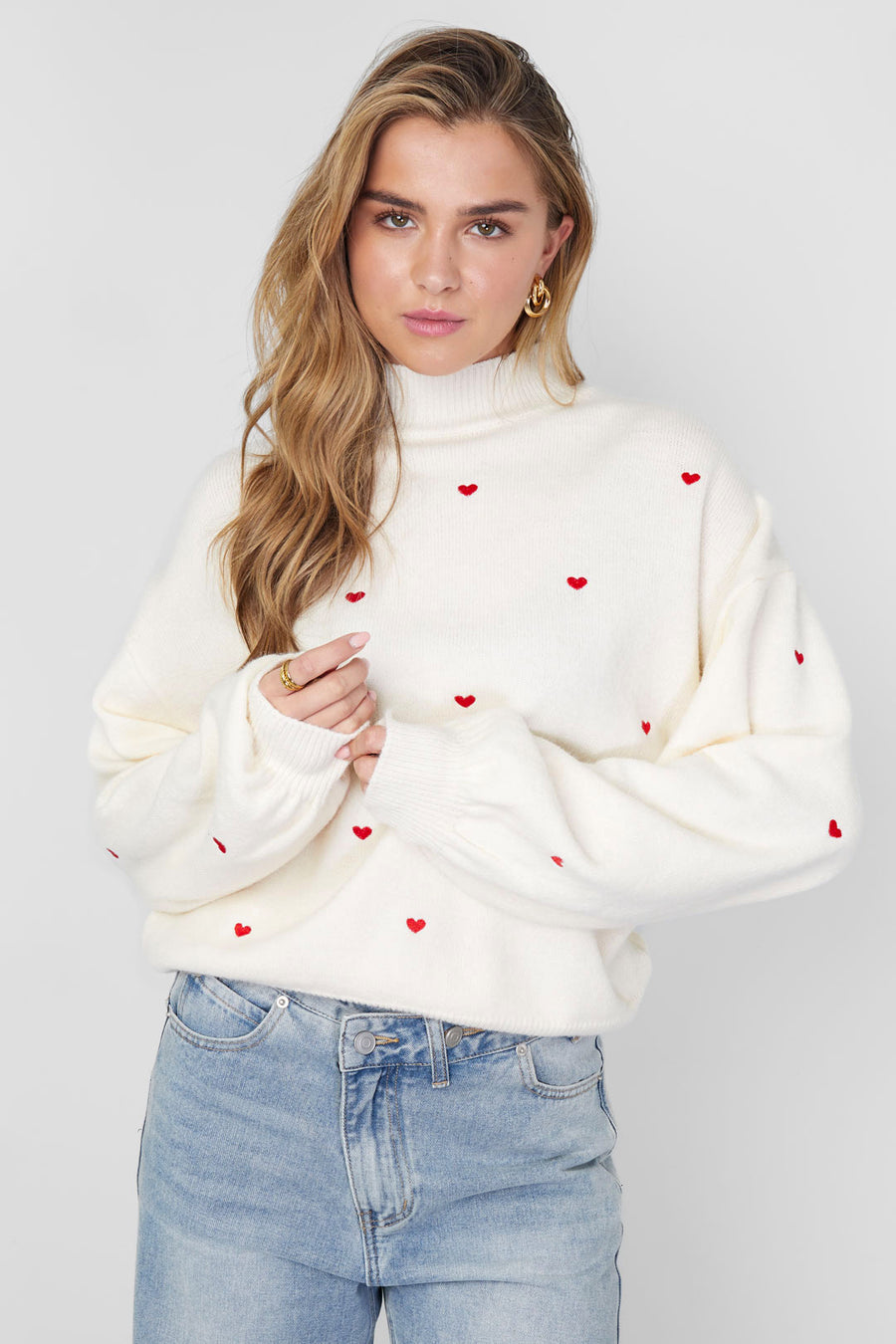 Chic Heart-Knit Sweater in Pink and Off-White