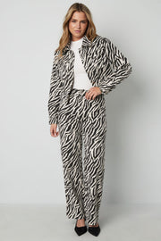 Stylish Black Zebra Stripe Denim Pants for Casual Wear