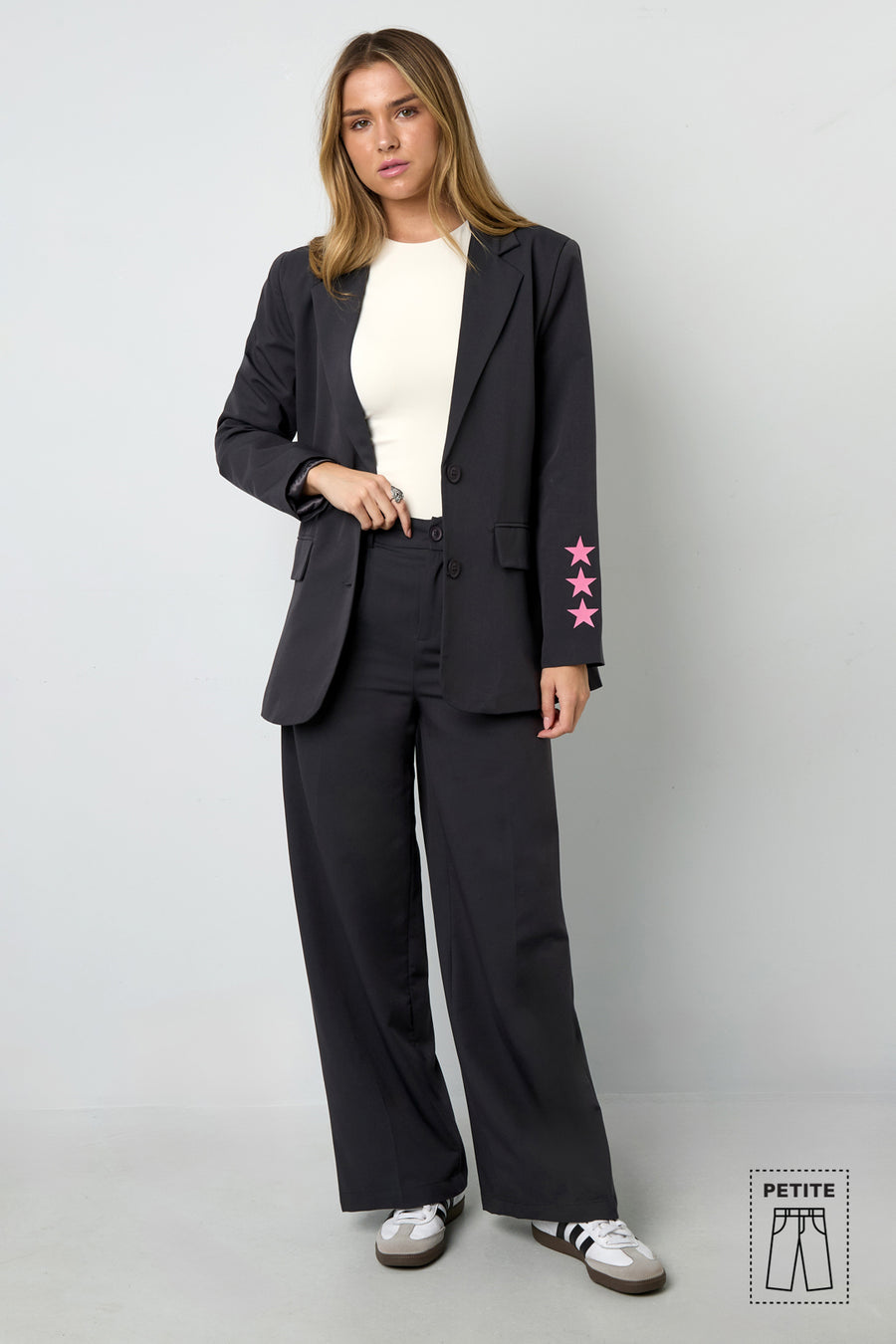 Stylish Straight Pants for Comfortable Fall/Winter Wear