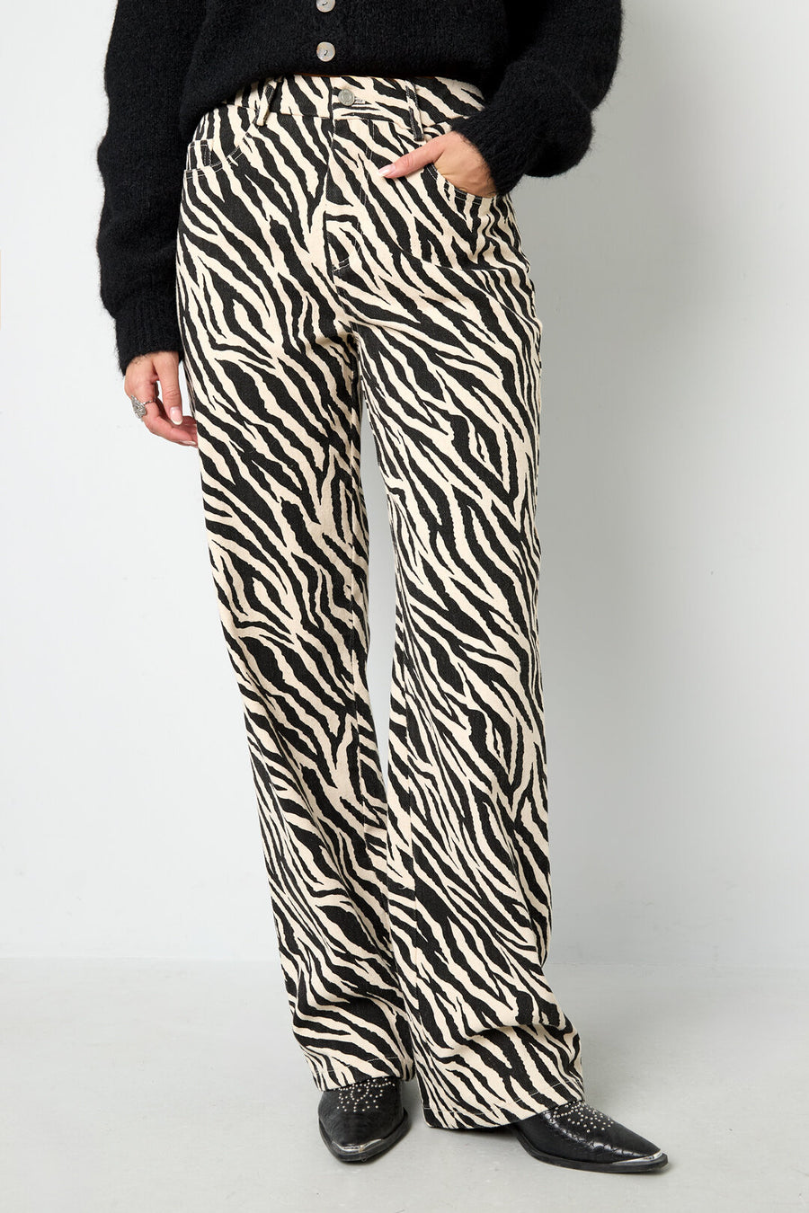 Stylish Black Zebra Stripe Denim Pants for Casual Wear