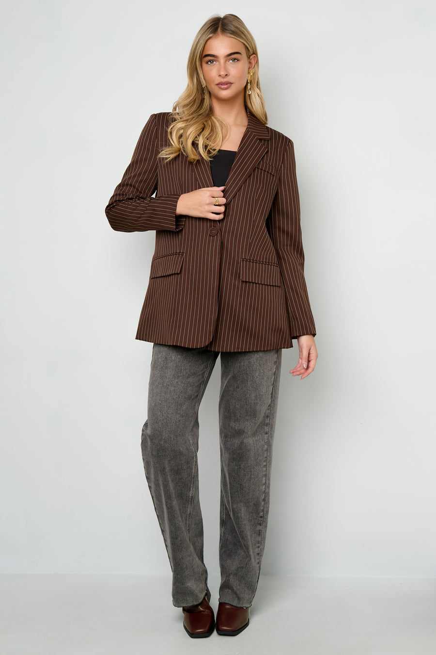 Elegant Striped Ladies' Suit Set for Fall/Winter