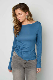 Essential Long Sleeve Top – Minimal Must-Have